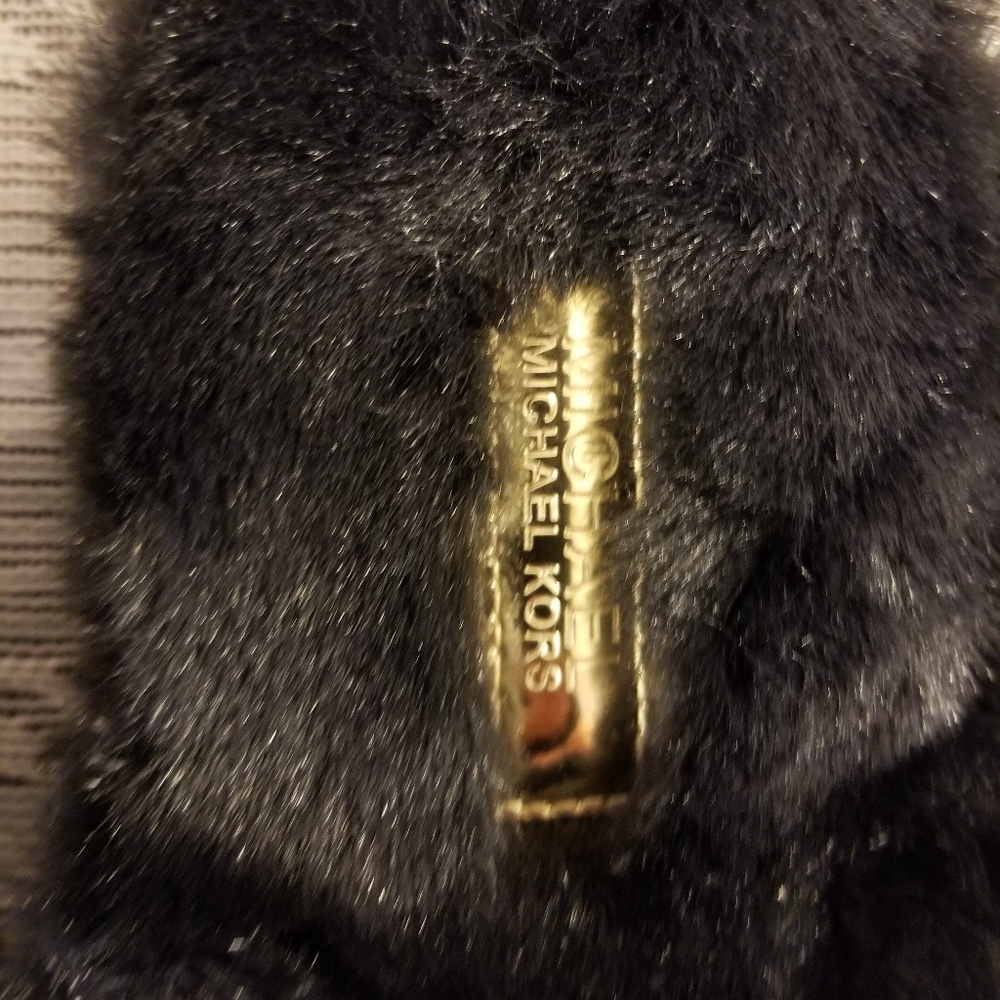 Brand New Michael Kors faux fur black slippers - Picture 4 of 6